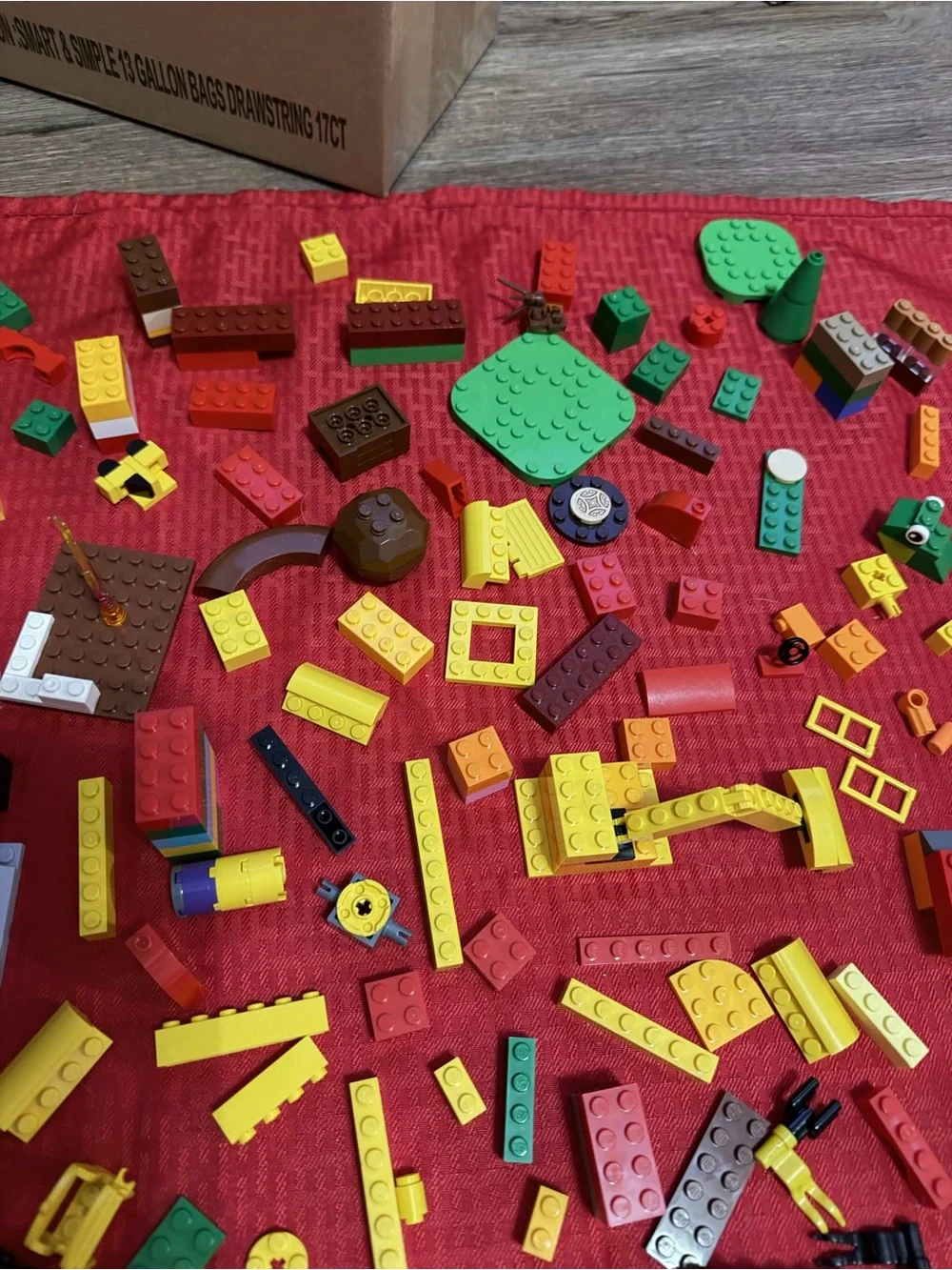 Lego mixed lot and 2 mini figures lot